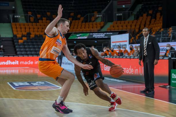 锋线的重要 锋线的重要